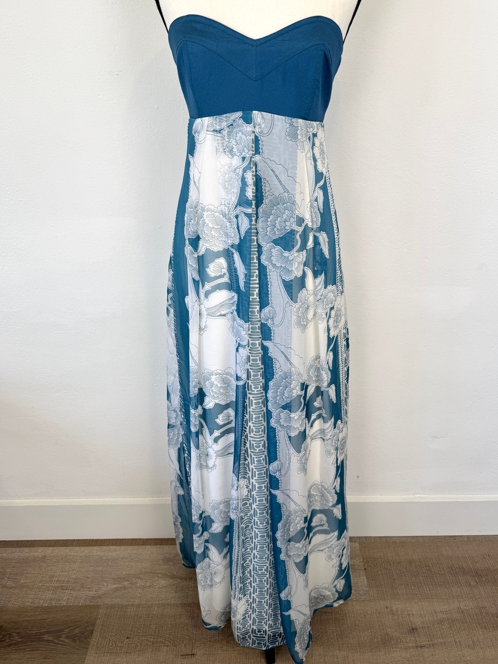 Charlotte Russe Size Small Strapless Sweetheart Neckline Blue Floral Maxi Dress